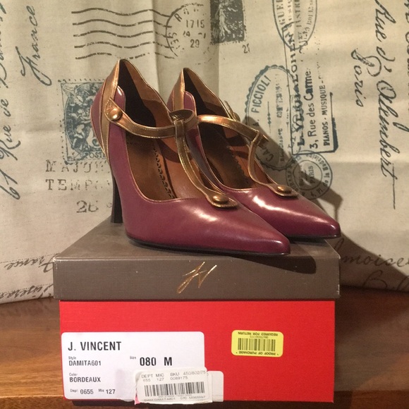 Never worn J. Vincent Bordeaux strap pumps - Picture 5 of 5